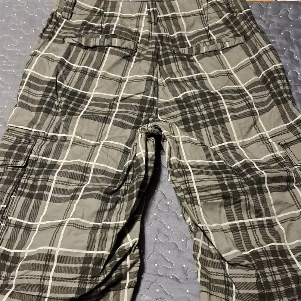Surplus shorts waist size 28